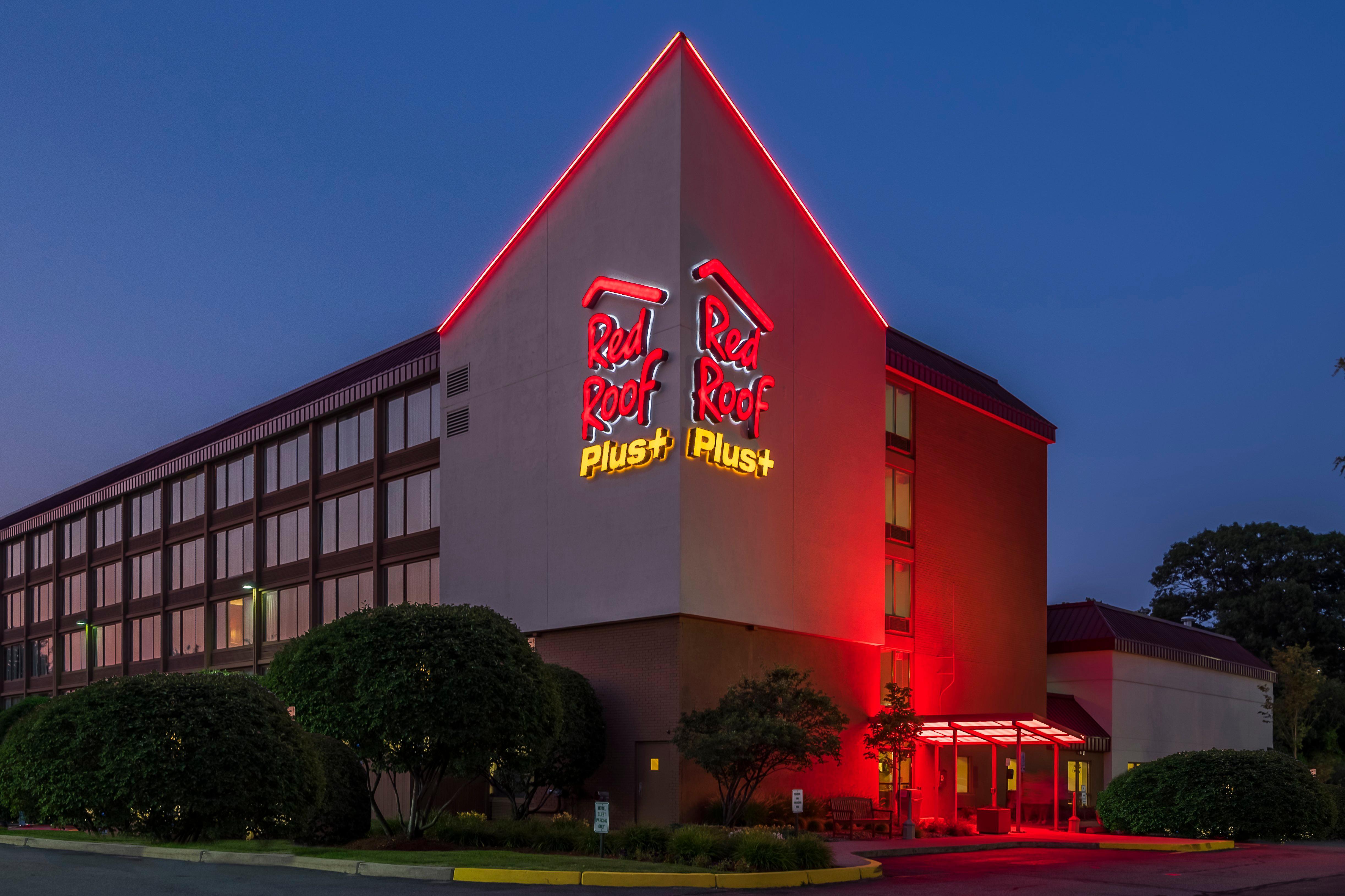 Red Roof Inn Plus+ Boston - Woburn/ Burlington Exteriör bild